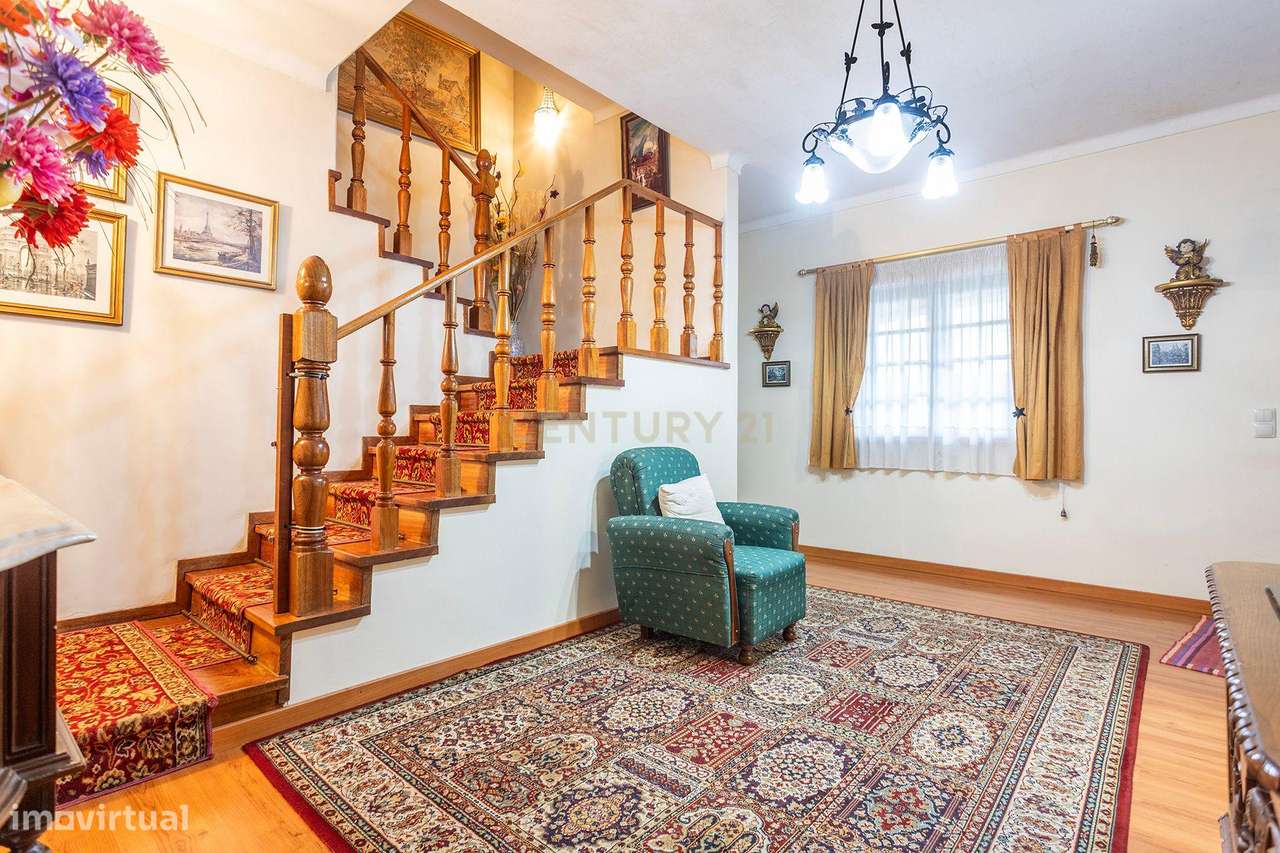 Moradia com características únicas na Aroeira - Grande imagem: 3/34