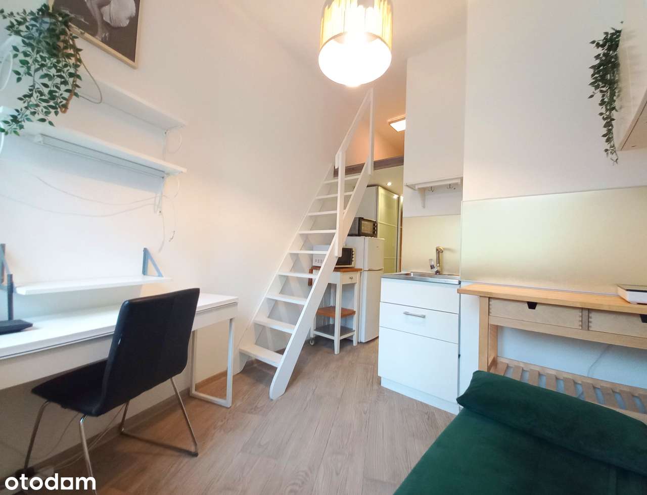 RUSKA / 350m od Rynku /kamienica po remoncie, antresola, parking-13