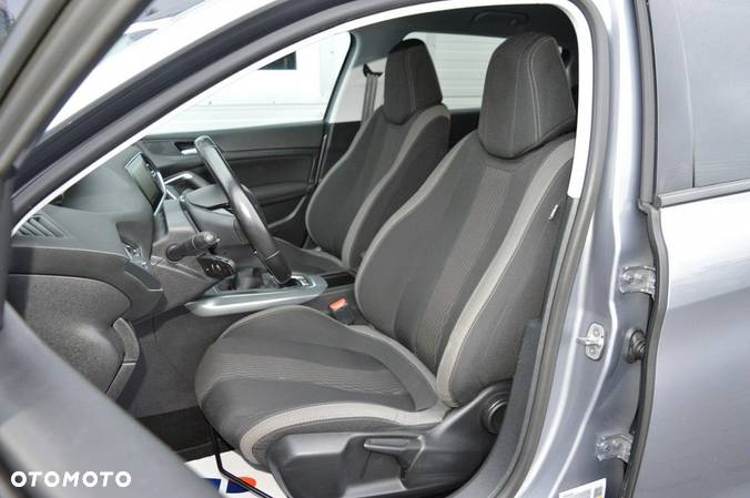 Peugeot 308 - 18