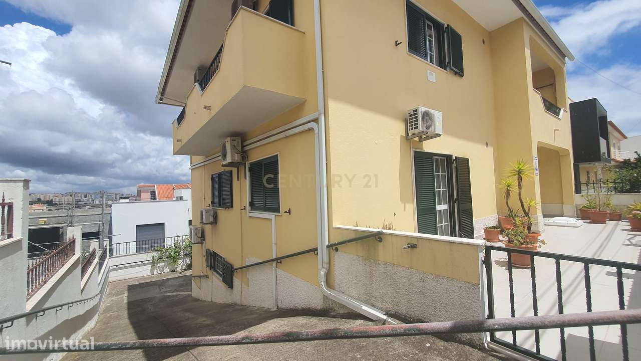 Lar Licenciado e em Funcionamento em Odivelas-18