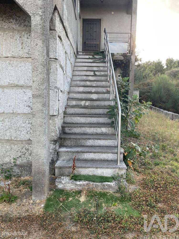 Moradia isolada T4 em Madalena e Samaiões de 248 m2 - Grande imagem: 4/21