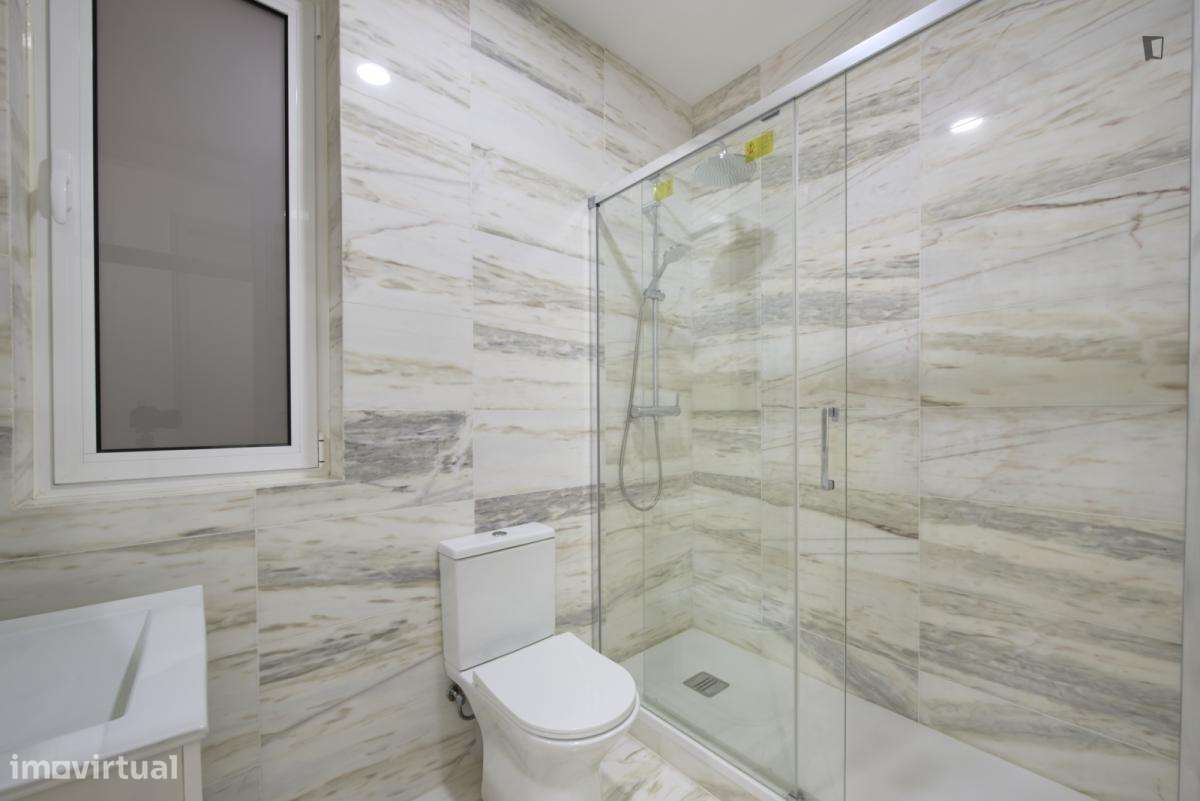 Quarto - localizado em Arroios Lisbon - Grande imagem: 5/30