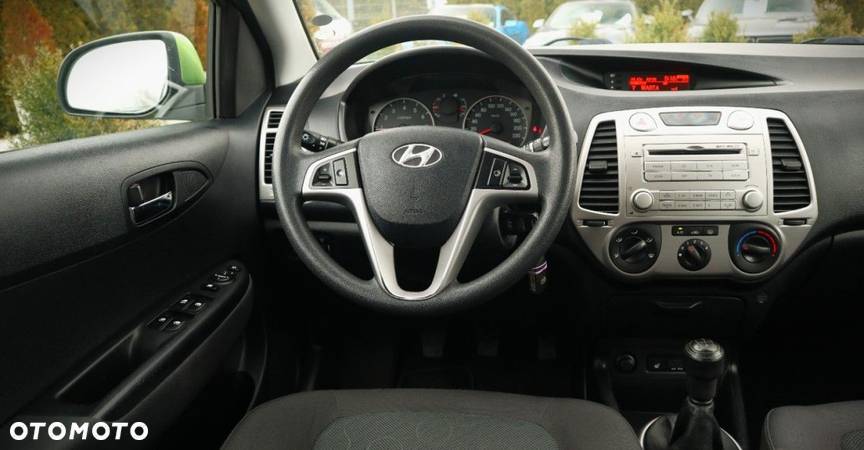 Hyundai i20 - 12