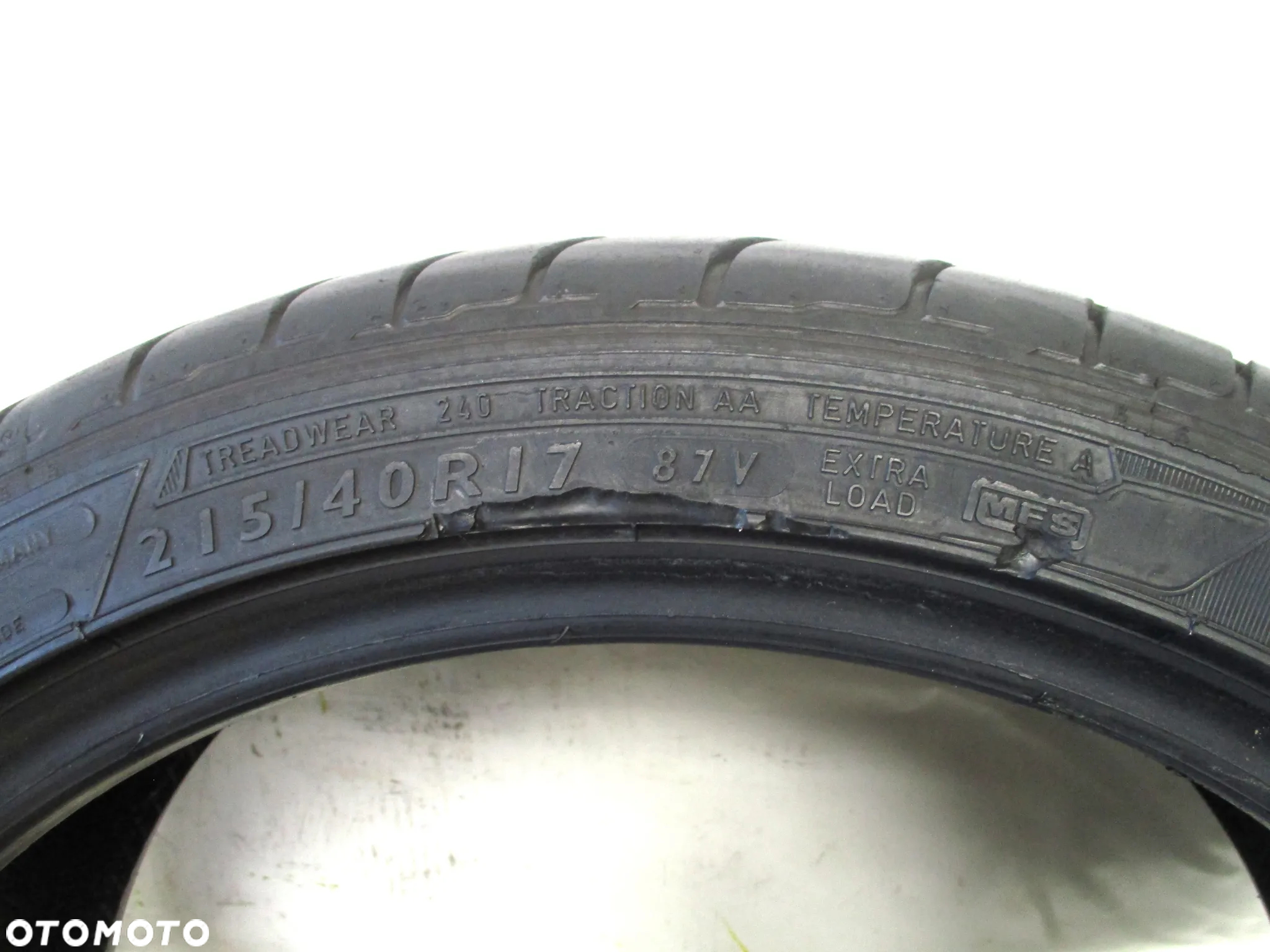 OPONY 215 40 17 87V DUNLOP  - LATO - 7