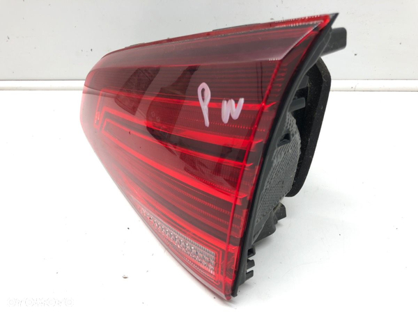 LAMPA TYŁ PRAWA WEWNĘTRZNA VW GOLF VII (5G1, BQ1, BE1, BE2) 2012 - 2022 1.4 TSI 92 kW [125 KM] - 2