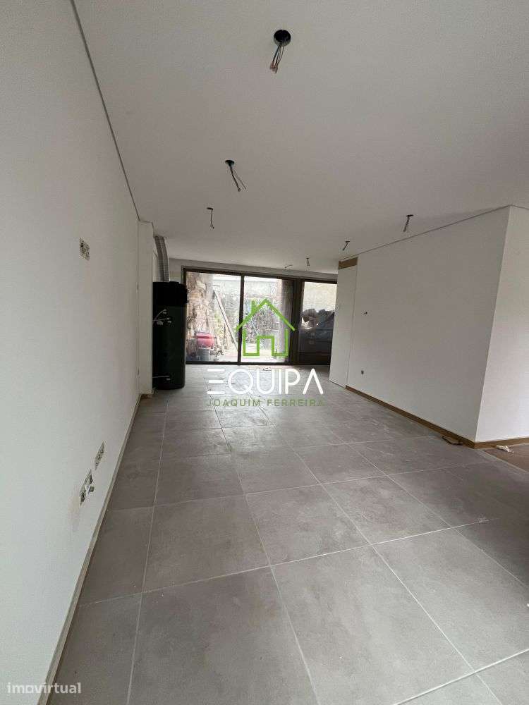 Andar Moradia T2 Rés do Chão Gondomar, Guimarães - Grande imagem: 5/22