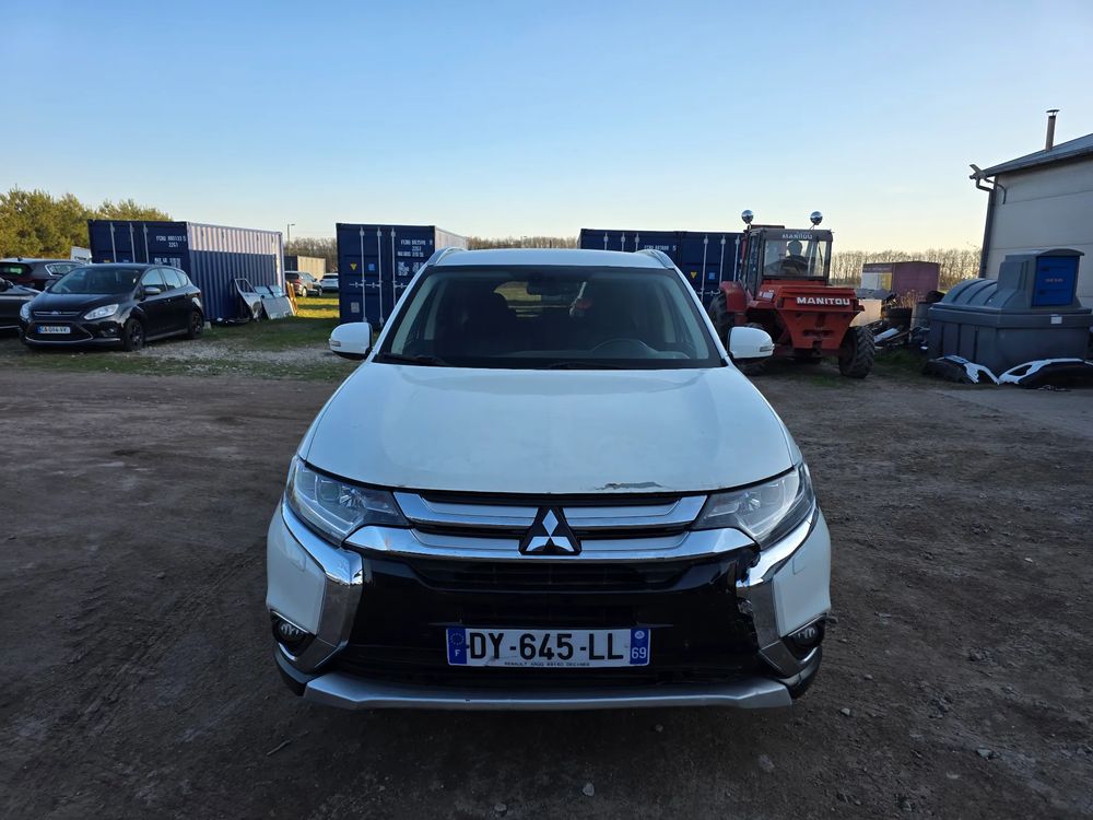 Mitsubishi Outlander III (2012-2022) 2.2 DI-D 4WD Intense 2015