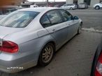 Dezmembram BMW model 320 d 153  cai - 4