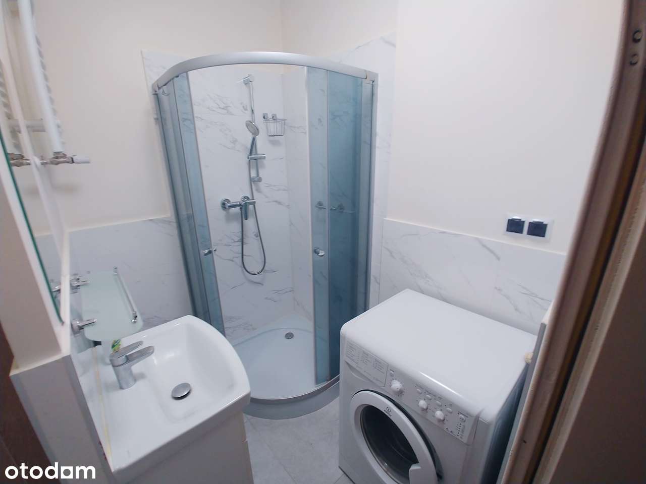 Mieszkanie w popularnej i pożądanej dzielnicy-6