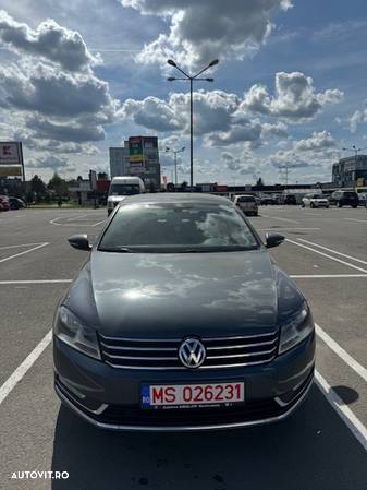 Volkswagen Passat Variant 1.6 TDI BlueMotion - 1