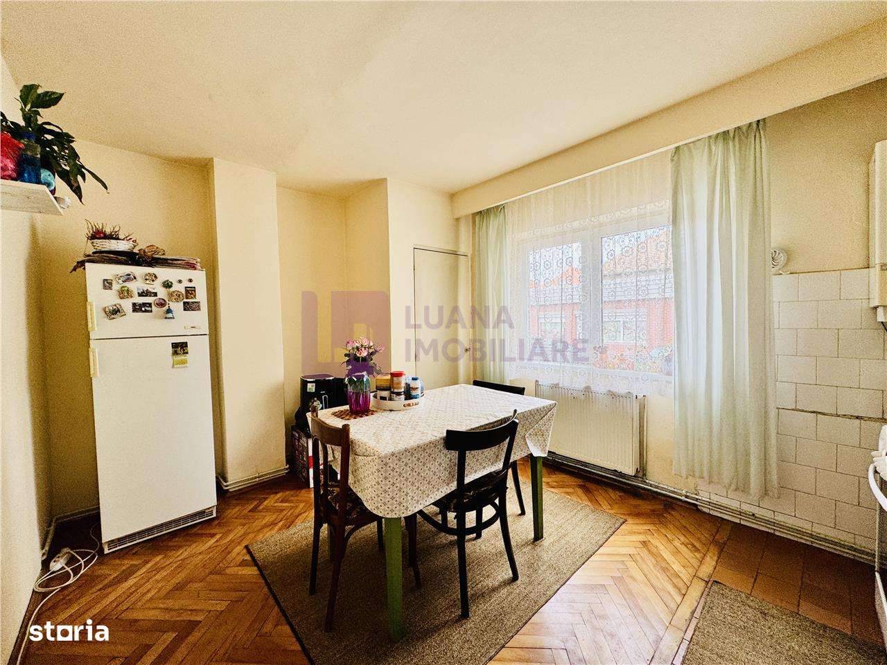 Apartament 2 camere de vanzare | decomandat | strada Lunga | pivnita |-4