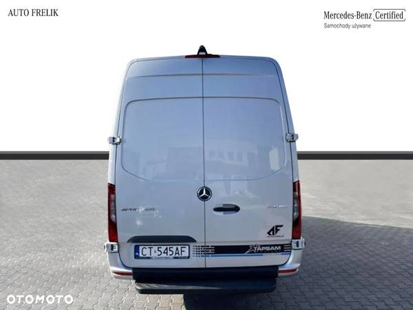 Mercedes-Benz Sprinter 319 - 4