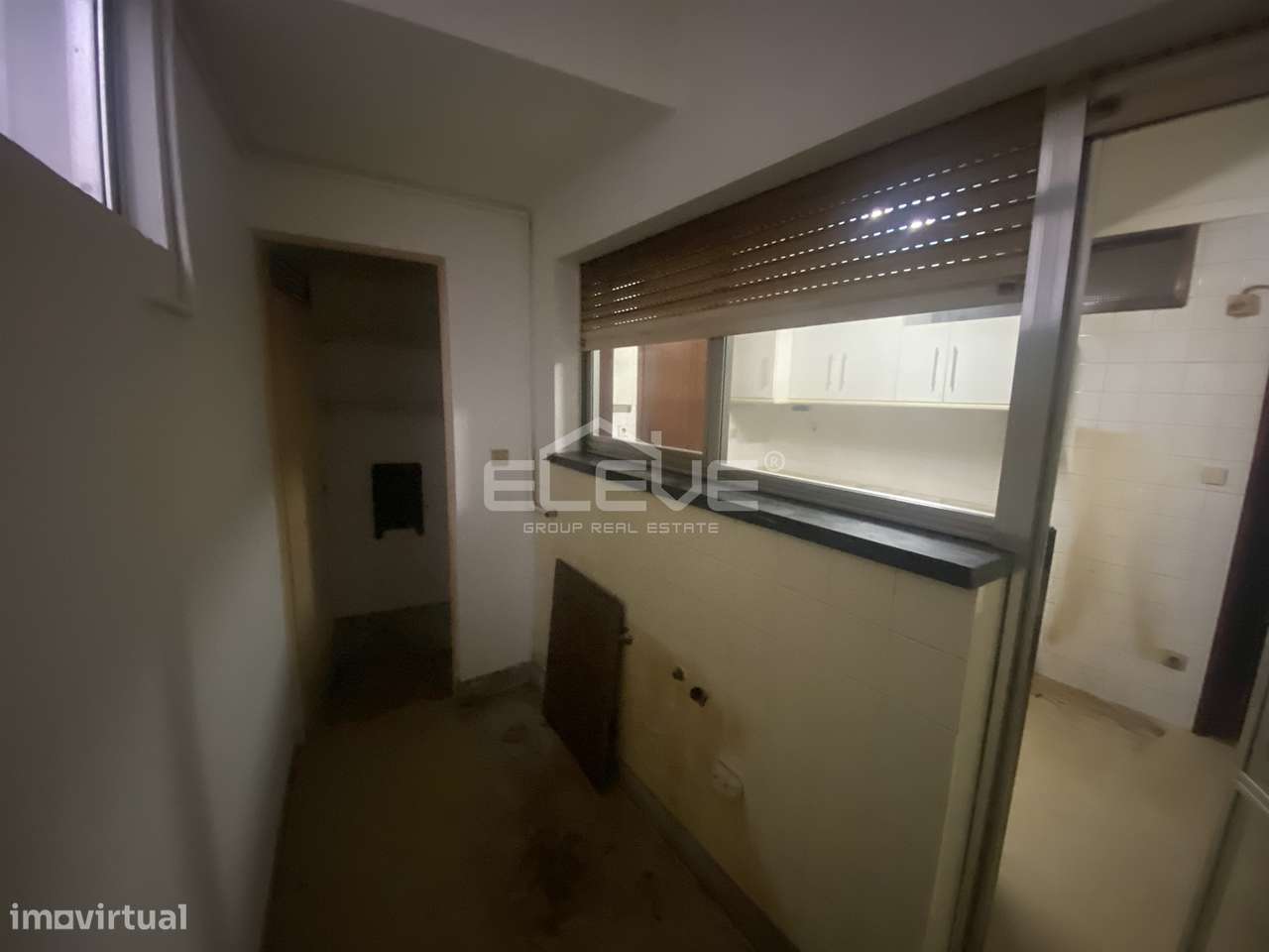 Apartamento T2 com terraço no centro da cidade Porto-2