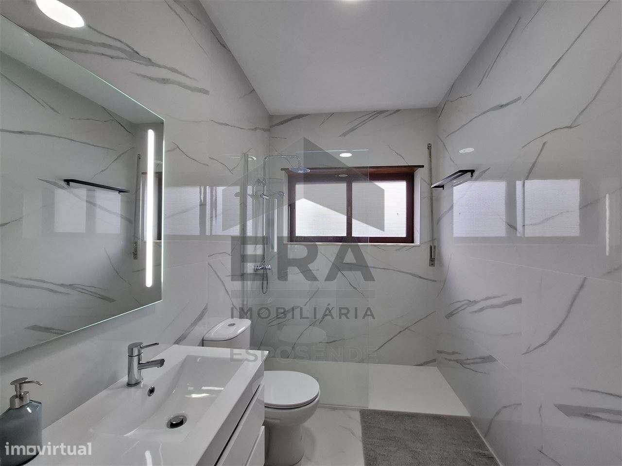 Moradia Isolada Marginal de Esposende-8