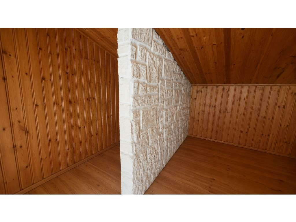 Apartamento Duplex T3 com Varanda | Pontinha-12