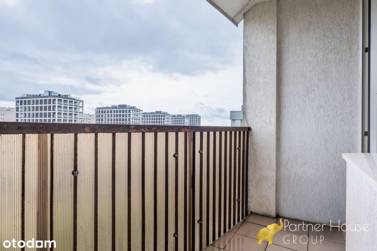 Ustawne mieszkanie z zamknięta kuchnią z oknem-14