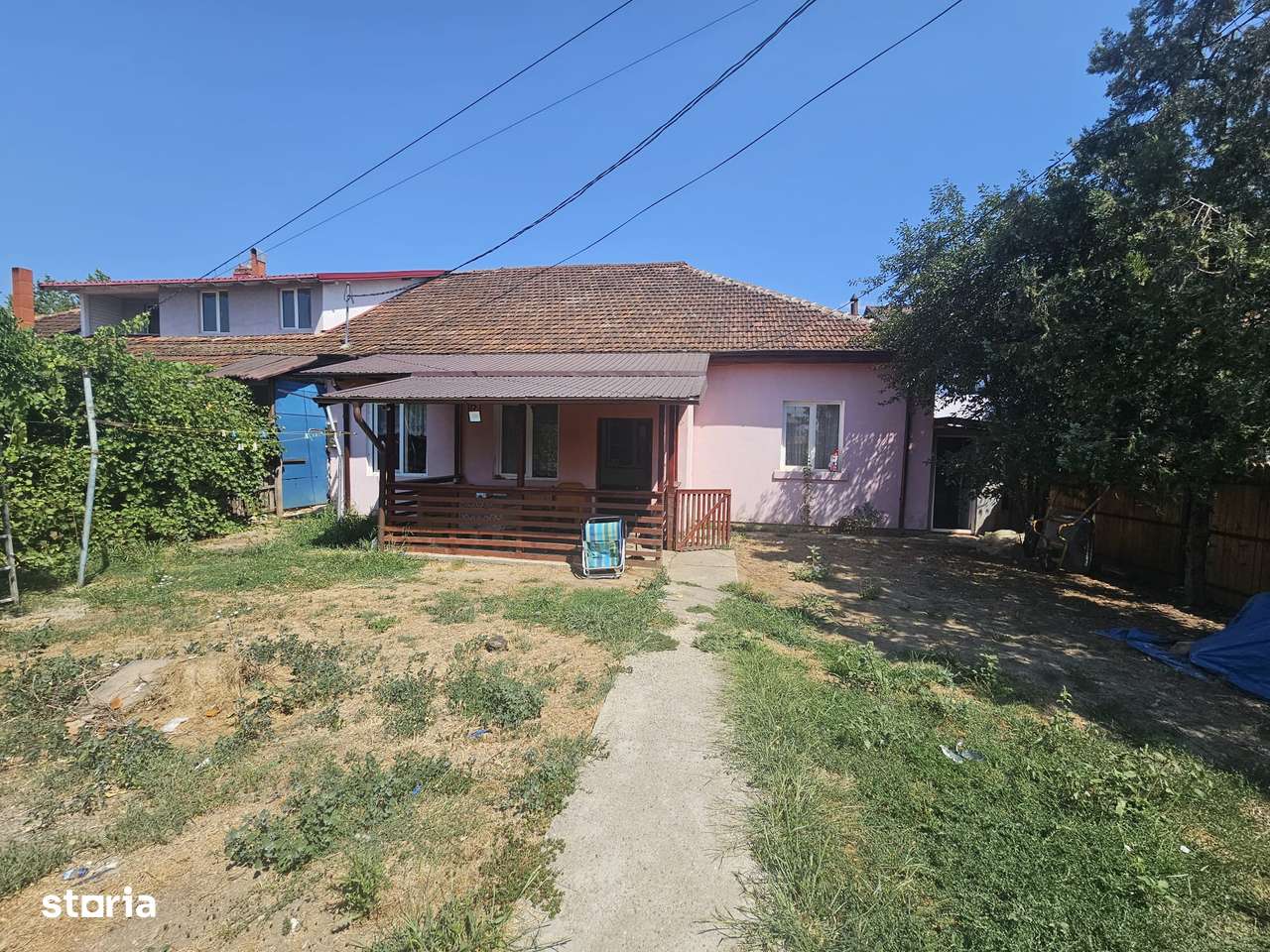 Casă de vânzare în Curtea de Argeș. - Imagine principală: 1/7