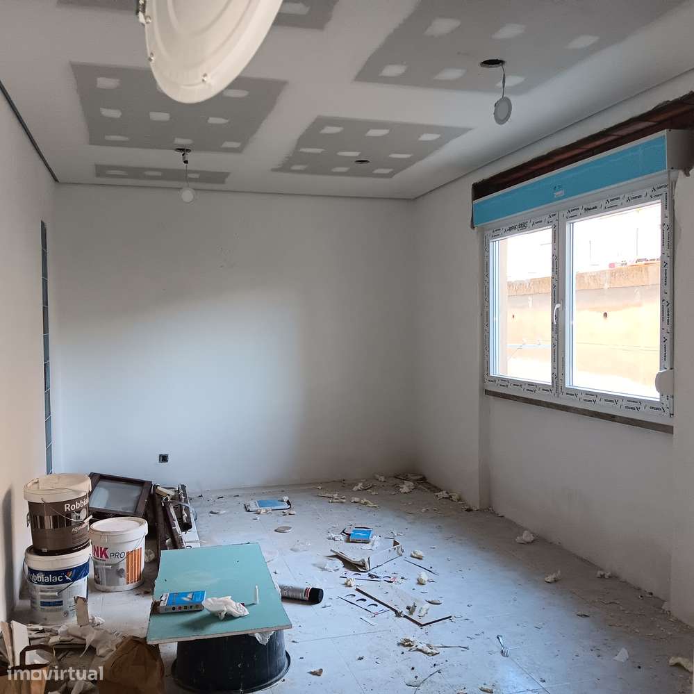 Apartamento T3, TOTALMENTE  REMODELADO, SEIXAL-7