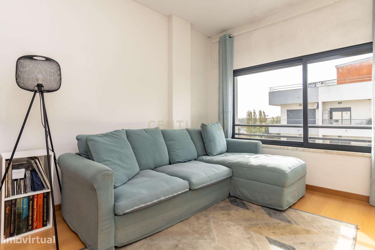 Apartamento T2 na  Quinta do Bom Retiro, Sobreda-7