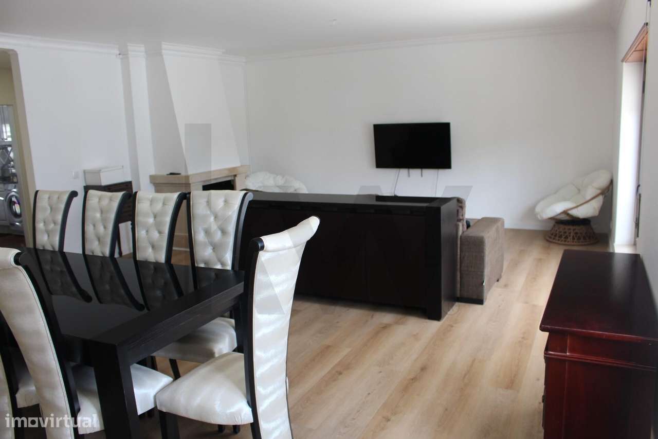 Oportunidade Única: T3 com Terraço Privado no Coração de Mafra - Grande imagem: 5/45