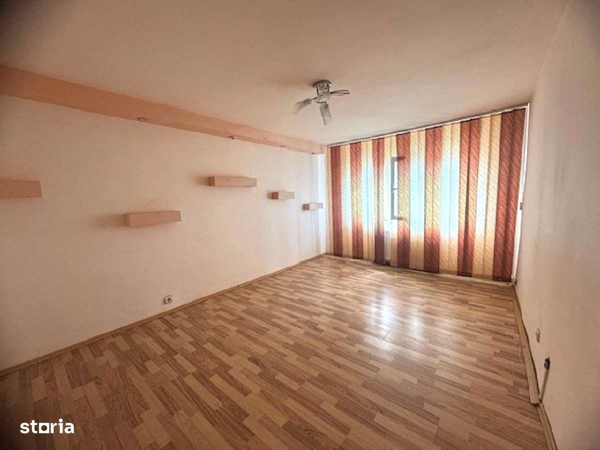 Apartament 3 cam 71 mp decomandat EcTeodoroiu langa Inspectorat Scolar - Imagine principală: 2/13