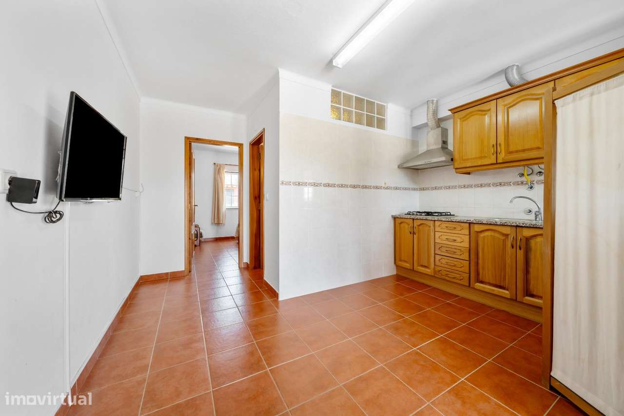 Herdade com moradia T4+1, piscina e lago-27