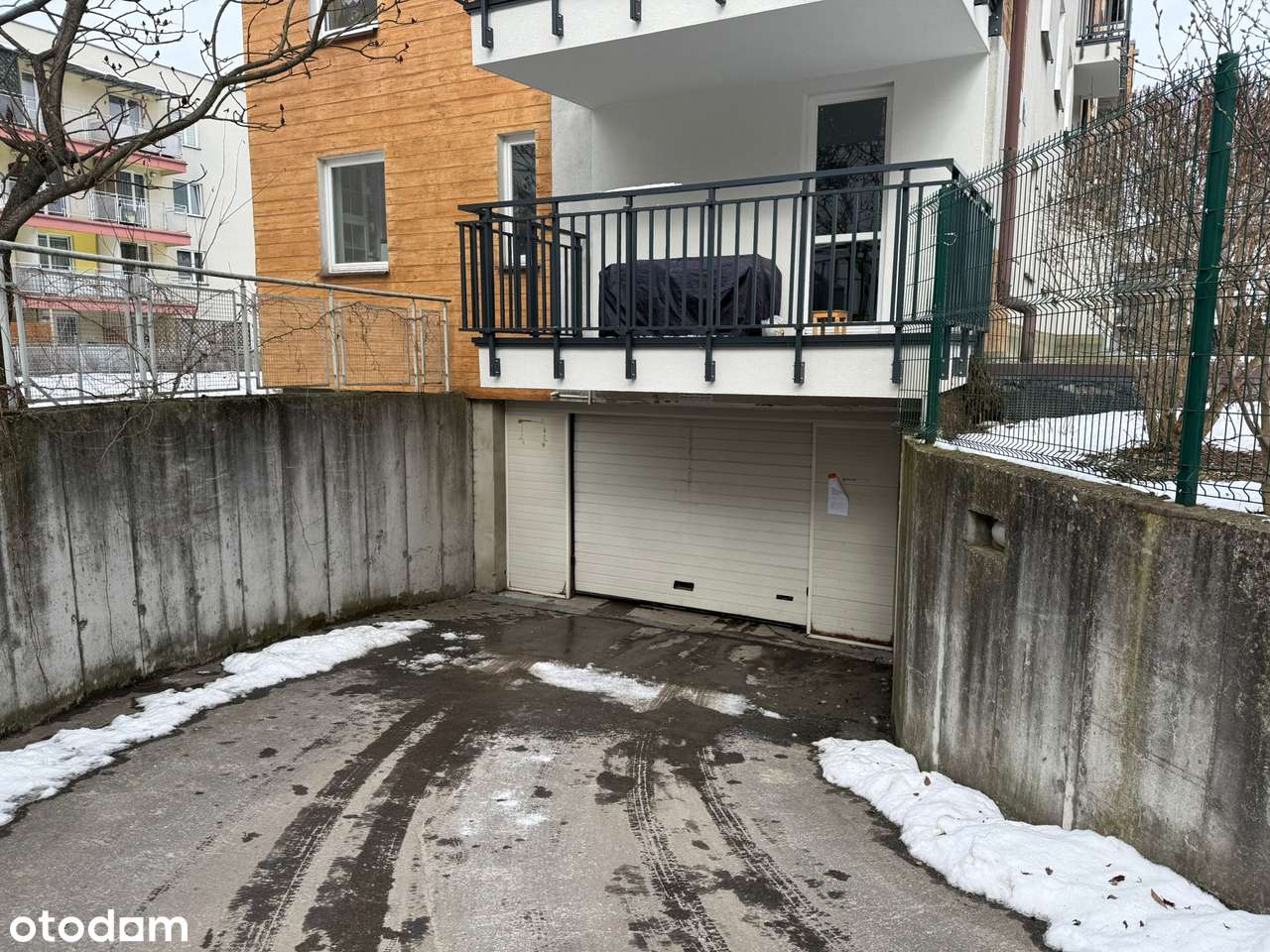 Miejsce postojowe w garażu podziemnym, Ruczaj, ul. Chmieleniec, 125 zł