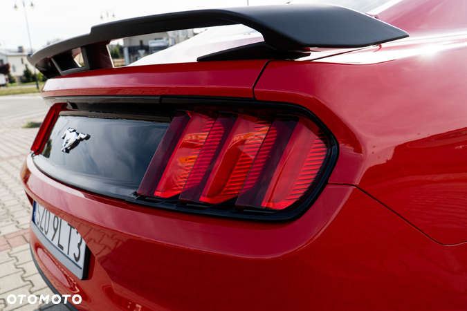 Ford Mustang 2.3 EcoBoost - 14