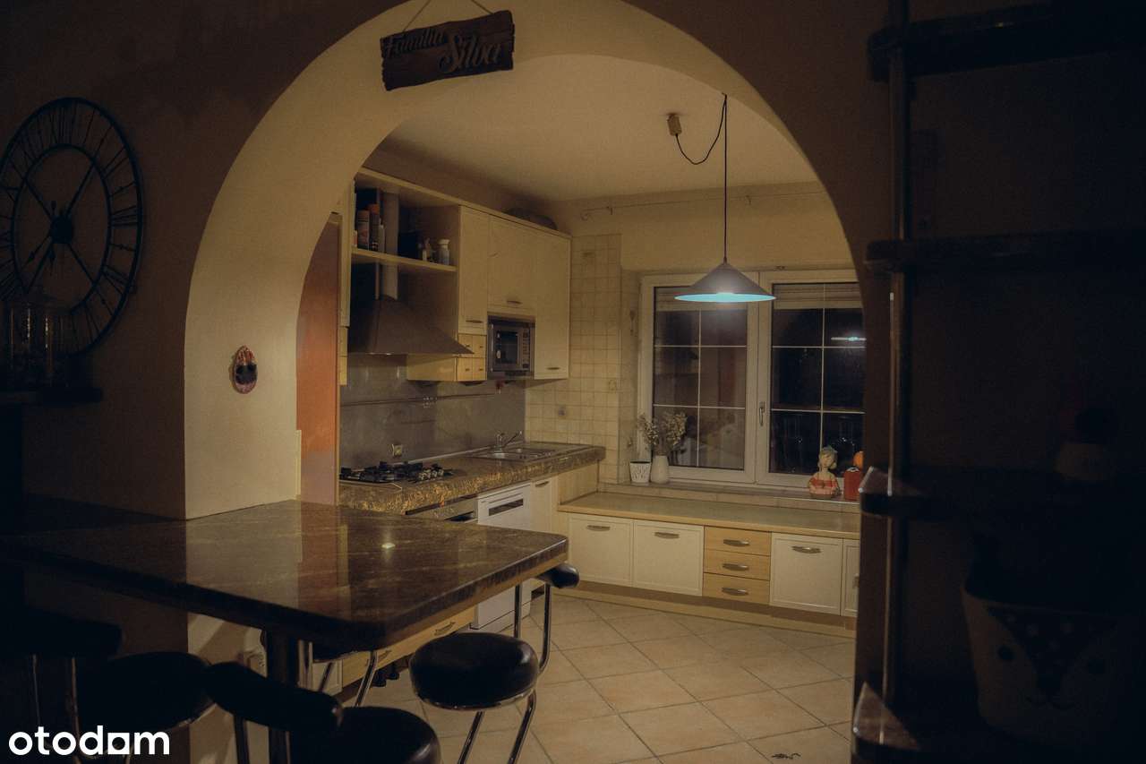 Wola Justowska: Rezydencja z Panoramą Miasta. 500 m² Ciszy – Twój Azyl-5