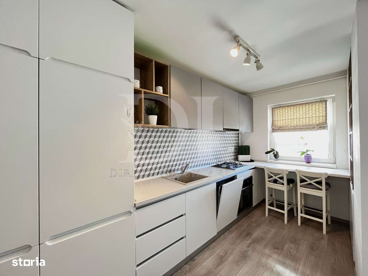 Apartament cu 2 camere semidecomandat , 57 mp, în zona BMW - Imagine principală: 2/16