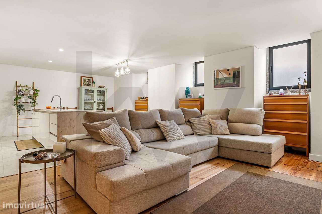 Charmosa moradia T3 reabilitada com Terraço e Rio Tejo no horizonte na - Grande imagem: 3/25