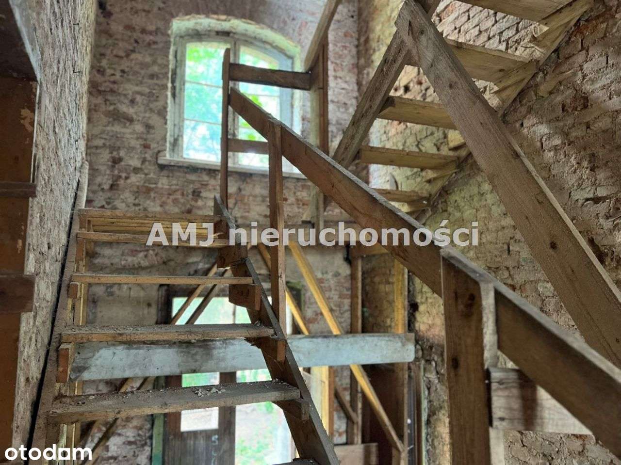 Przedwojenny dom typu willa w Kątach Wrocławskich-8