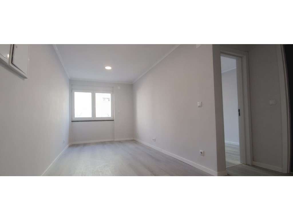 Apartamento T2 - Benfica - Remodelado-7