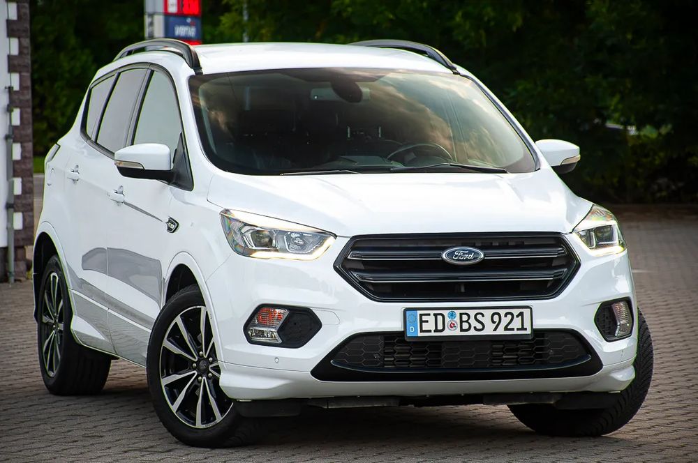 Ford Kuga II (2012-) 2.0 TDCi 2x4 ST-Line 2017