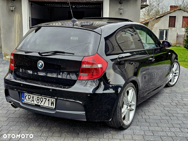 BMW Seria 1 123d - 5