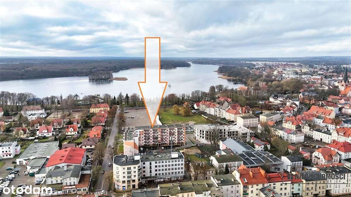 Mieszkanie z balkonem i widokiem na jezioro.-13