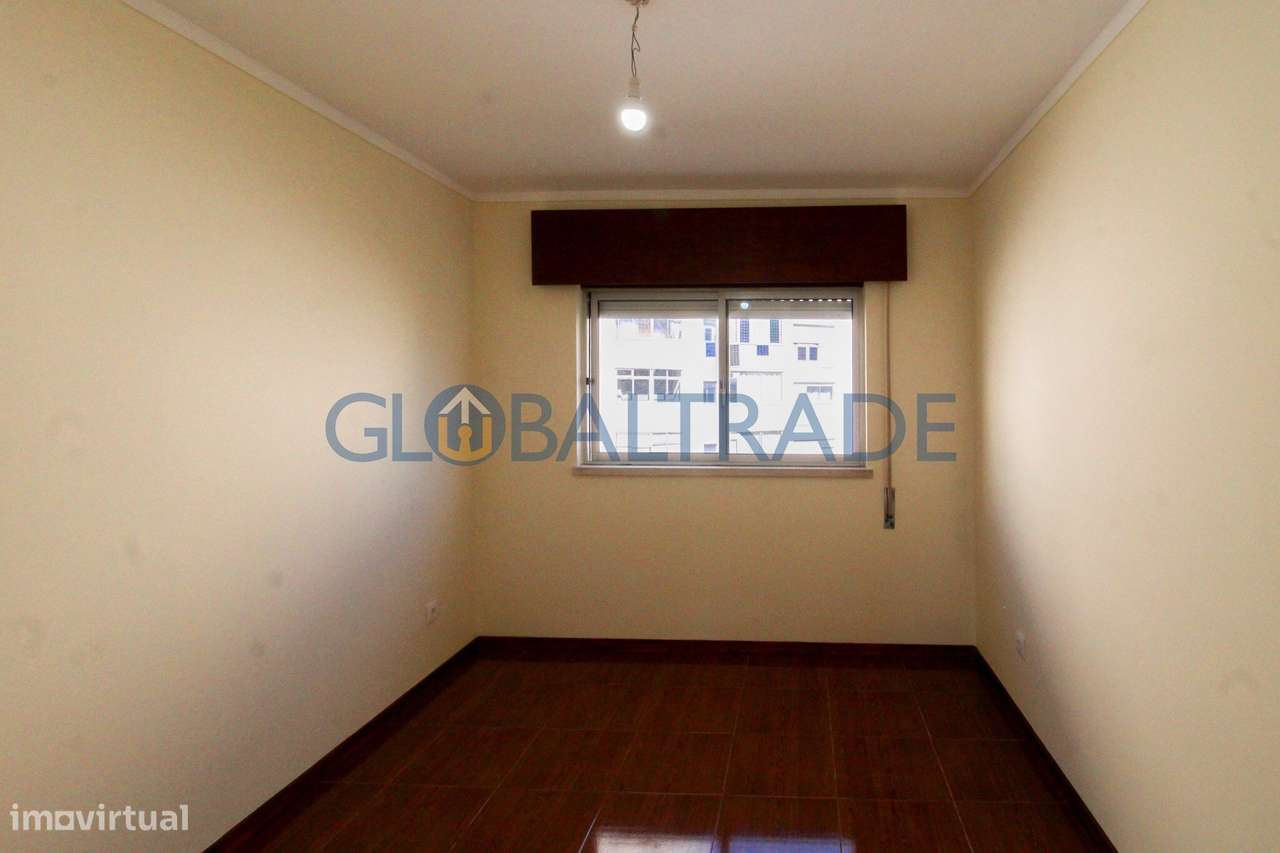 Apartamento T3 com Garagem Box em Vila D'Este-27