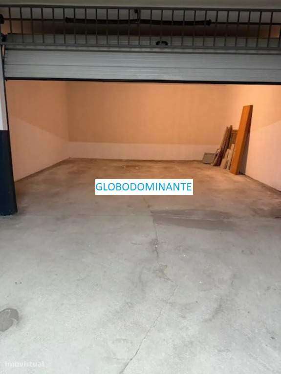 Apartamento T4 em S. Vítor em excelente localização-25