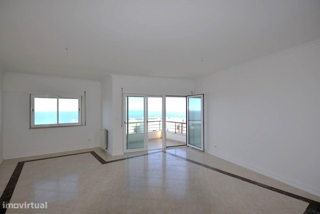 Apartamento T4 Duplex com vista Mar