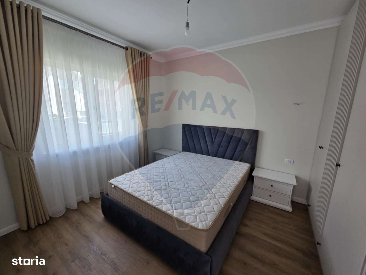 Casă cu 3 dormitoare Golesti - Imagine principală: 4/6