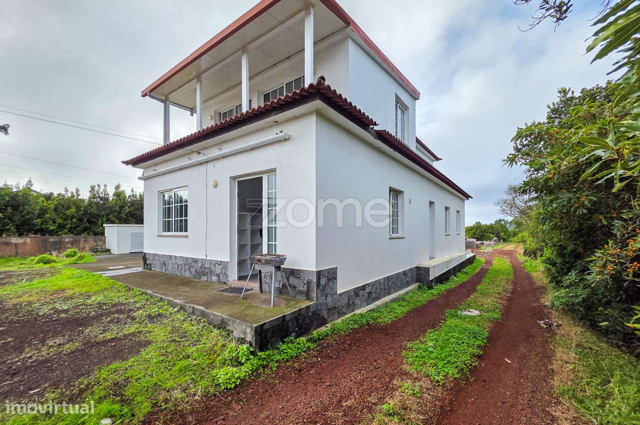 Moradia T4 Isolada - Ilha do Pico - Criação Velha - Grande imagem: 2/30
