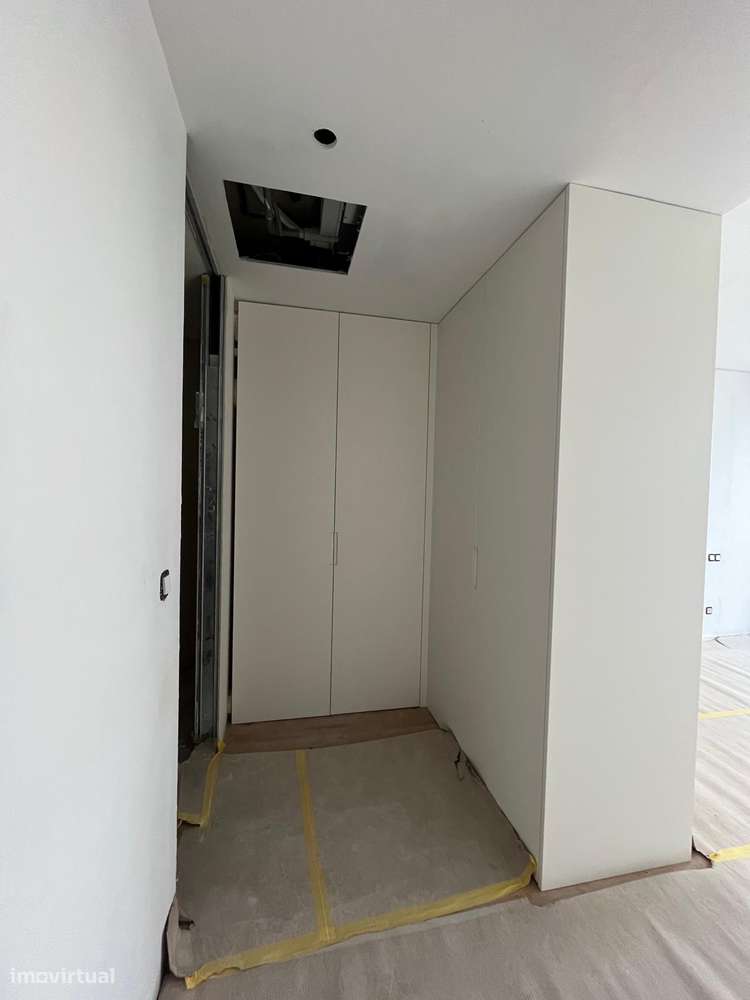 T3 novo com varanda, garagem e eficiência energética A+-19