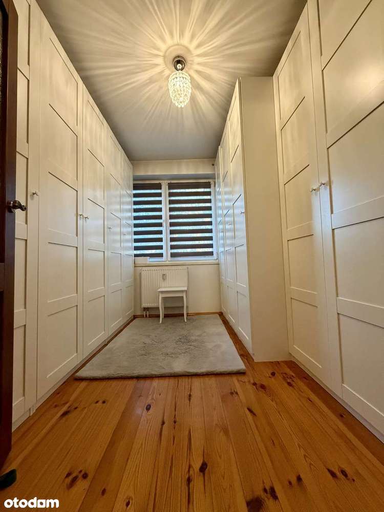 Ul.Lotnicza/5pok/cztery poziomy/ogród/garderoba/garaż/siłownia-12