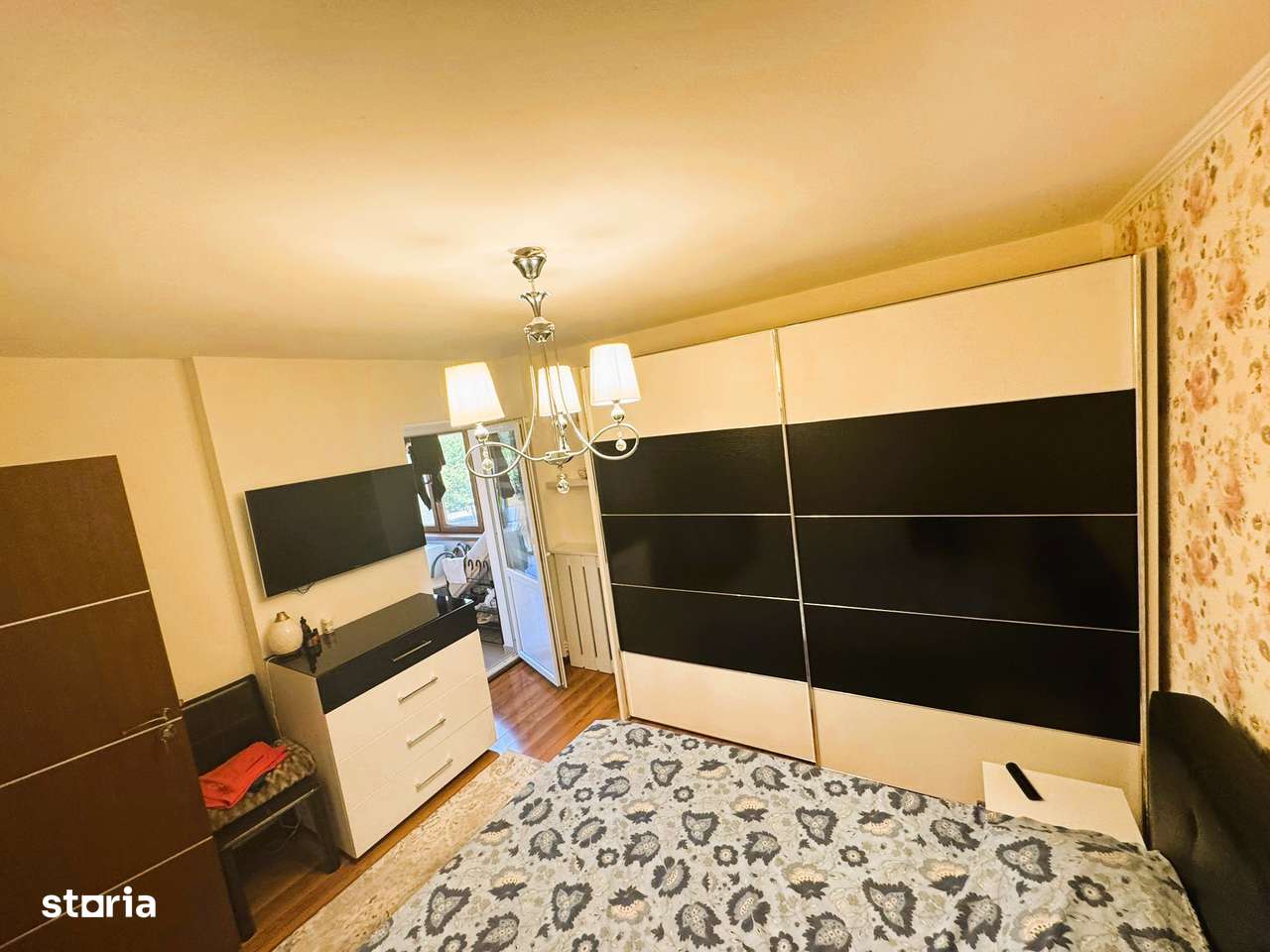 Apartament 3 camere str BABADAG / etajul 2-5