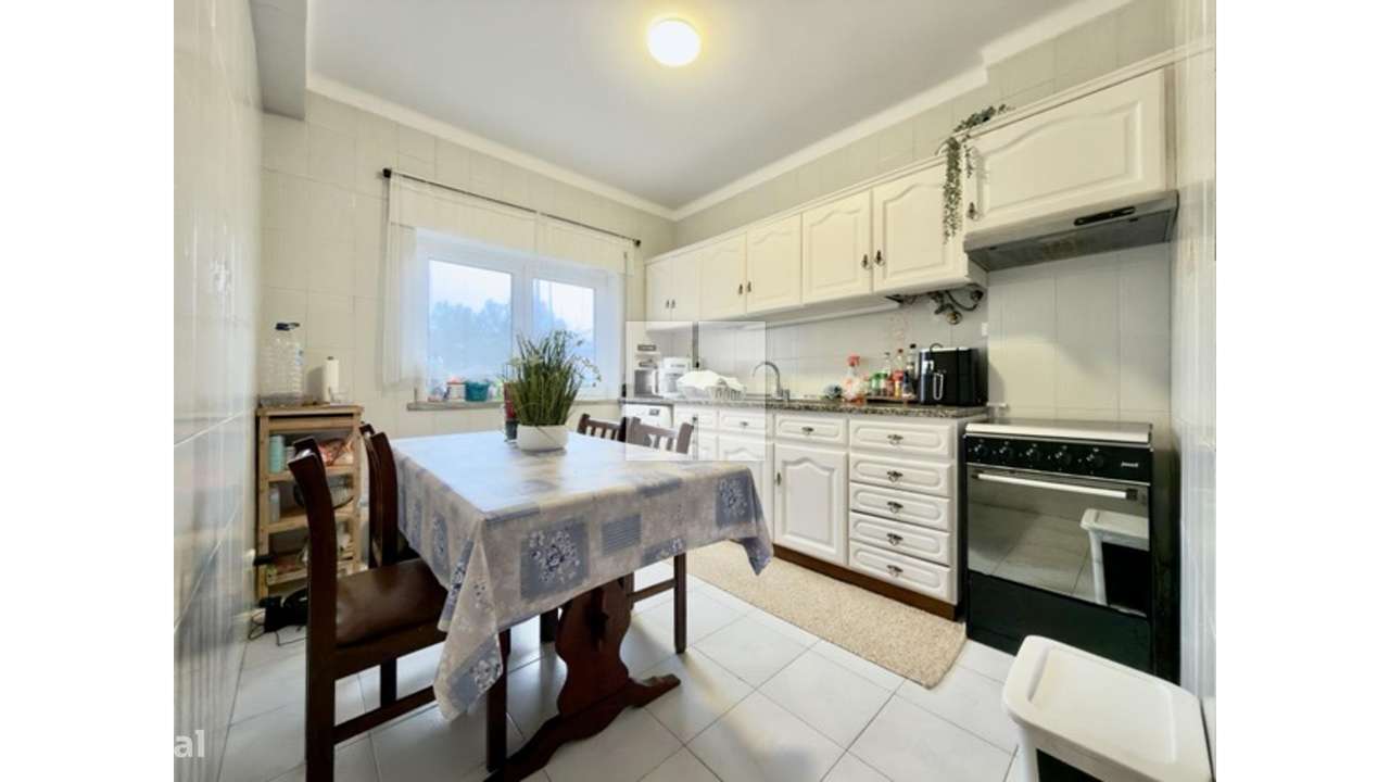 T2 com arrumo perto da praia - Grande imagem: 3/34