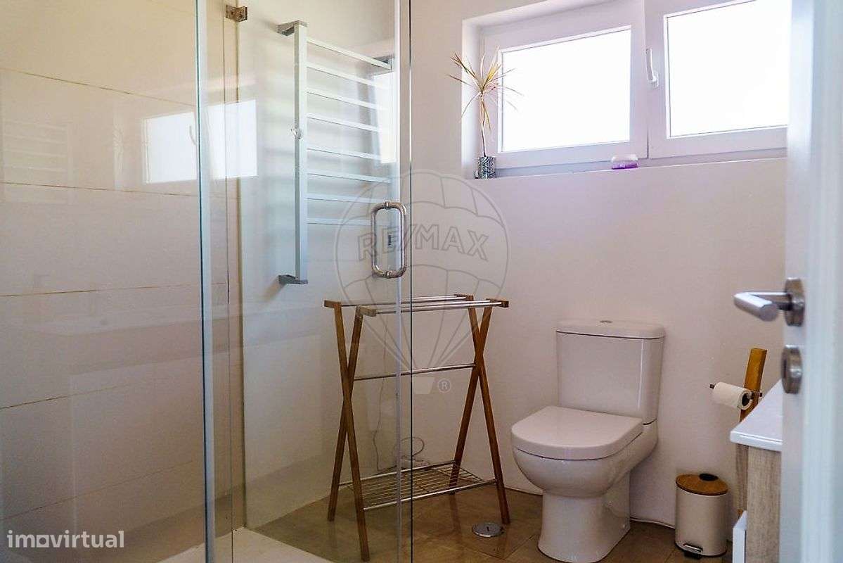 Moradia T4 para venda-23