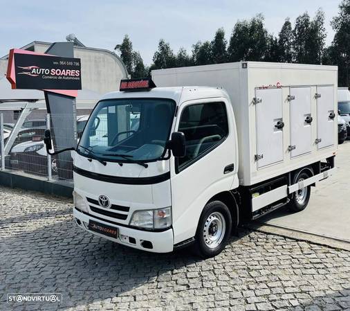 Toyota Dyna  Contentor frio - 1