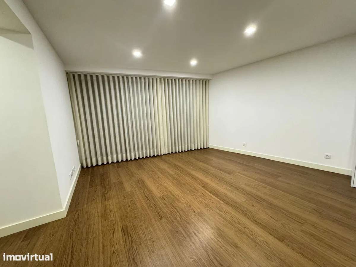 Apartamento T1 - Centro de Esposende - Grande imagem: 4/11