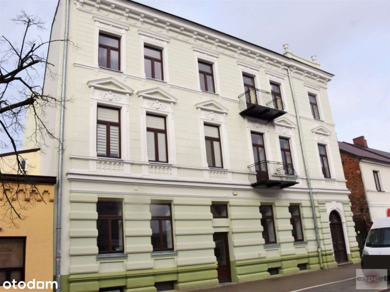 Wyjątkowa kamienica do sprzedaży w Płocku-0