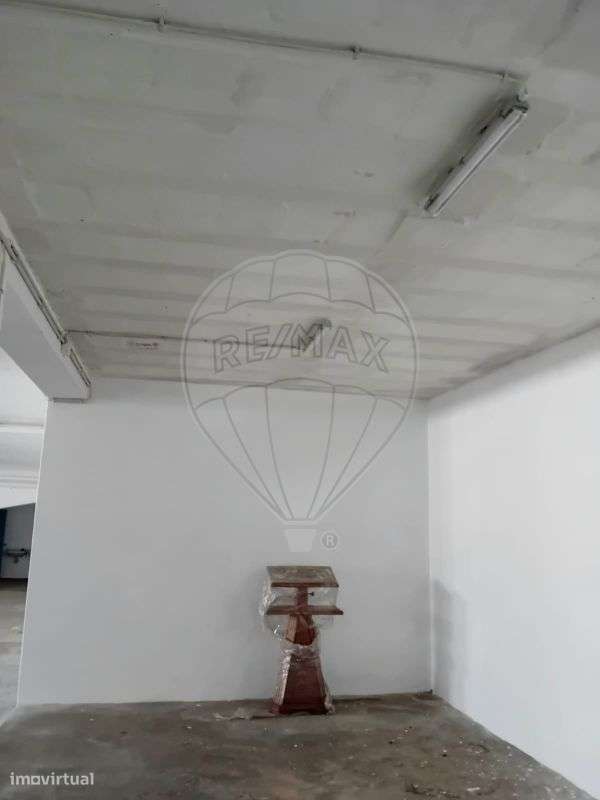 Armazém  para arrendamento - Grande imagem: 2/11